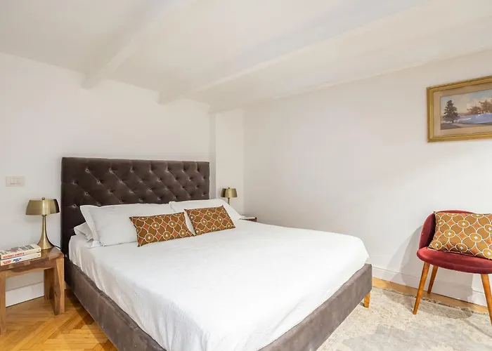 Apartamento Entire Building With 4 Near The Colosseum *