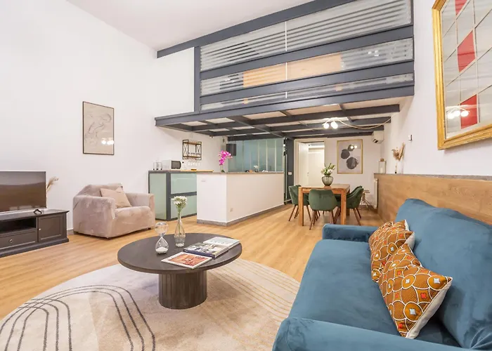 Apartamento Entire Building With 4 Near The Colosseum